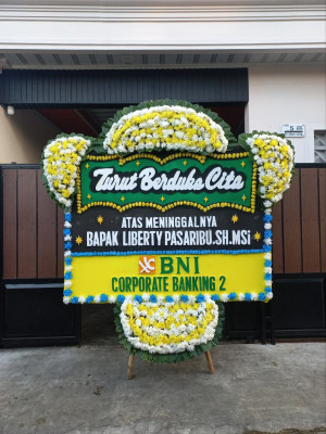 Papan Bunga Duka di Banyuglugur