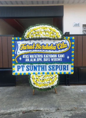 Papan Bunga Duka di Banyuglugur